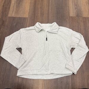 Zyia cropped pullover boxy fit 3/4 zip